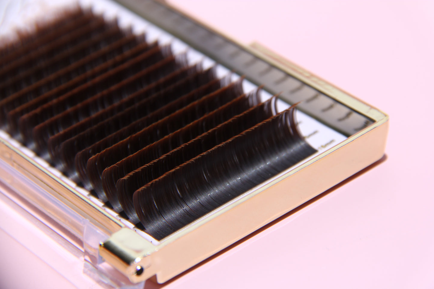 0.20 D CURL BROWN FLAT LASH MIXED TRAYS