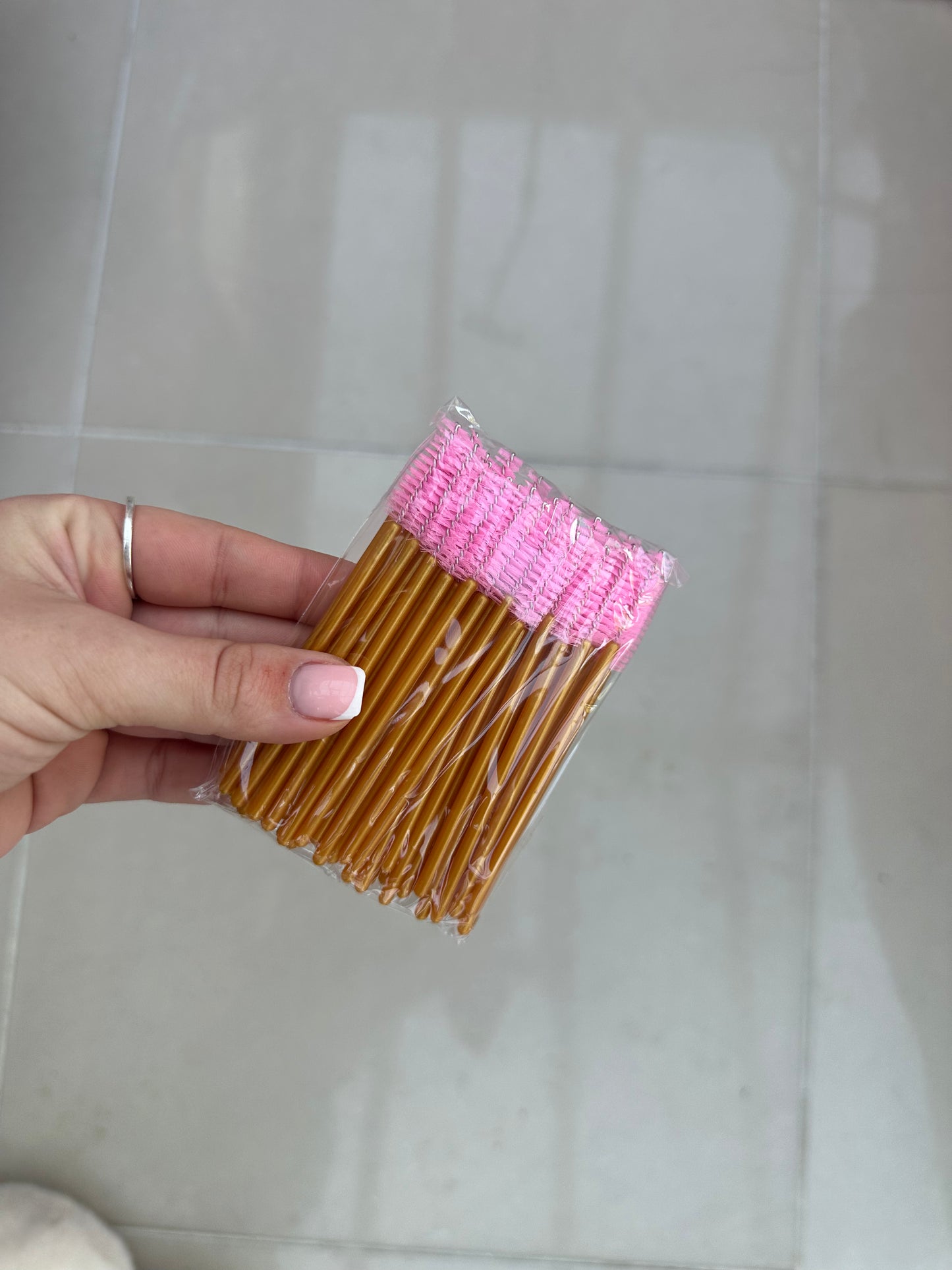Lash Brushes 50PCS Gold and Pink