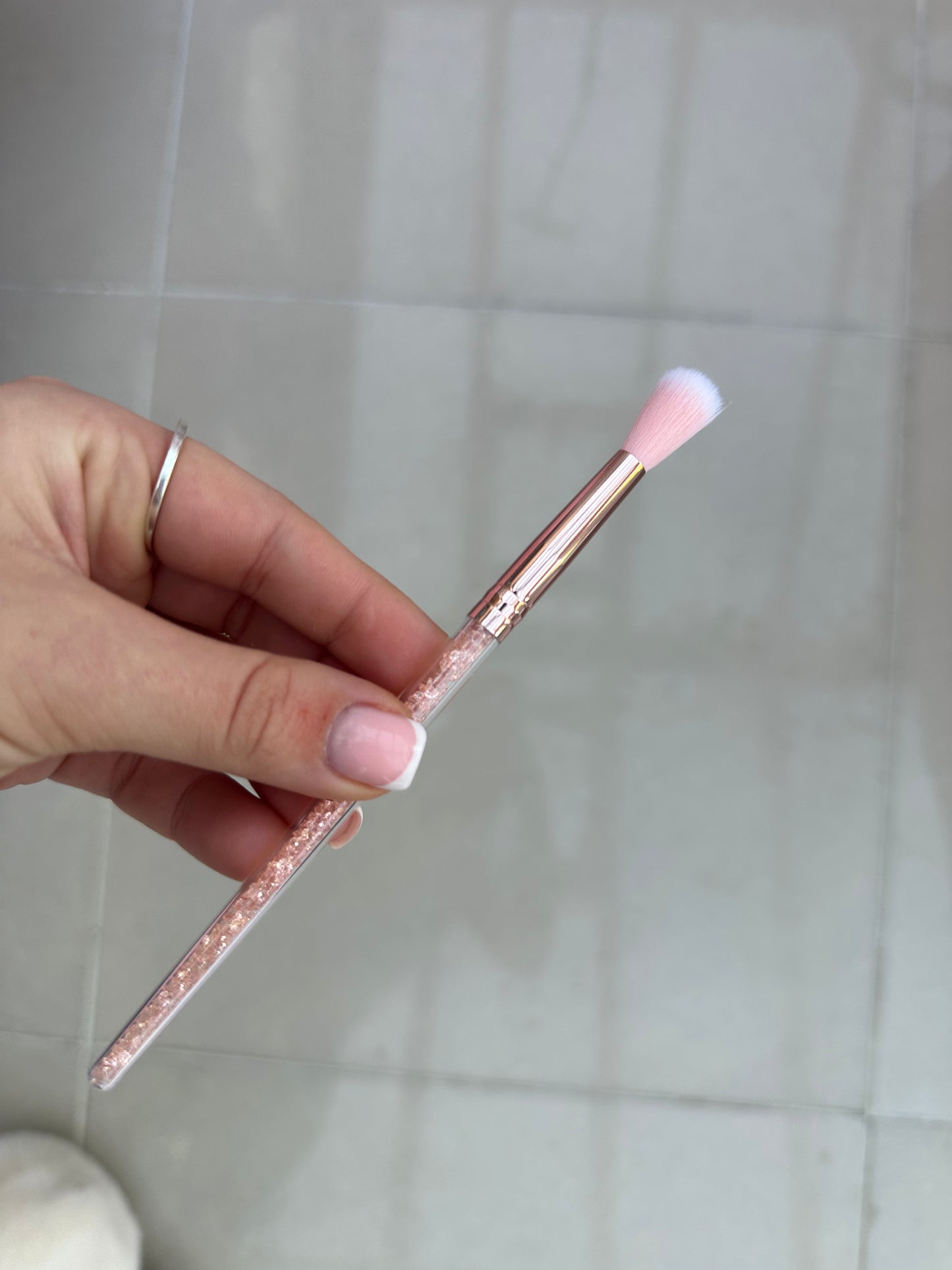 PINK DIAMOND LASH CLEANSING BRUSH